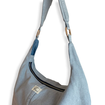 Denim Shopper - Cloudy day